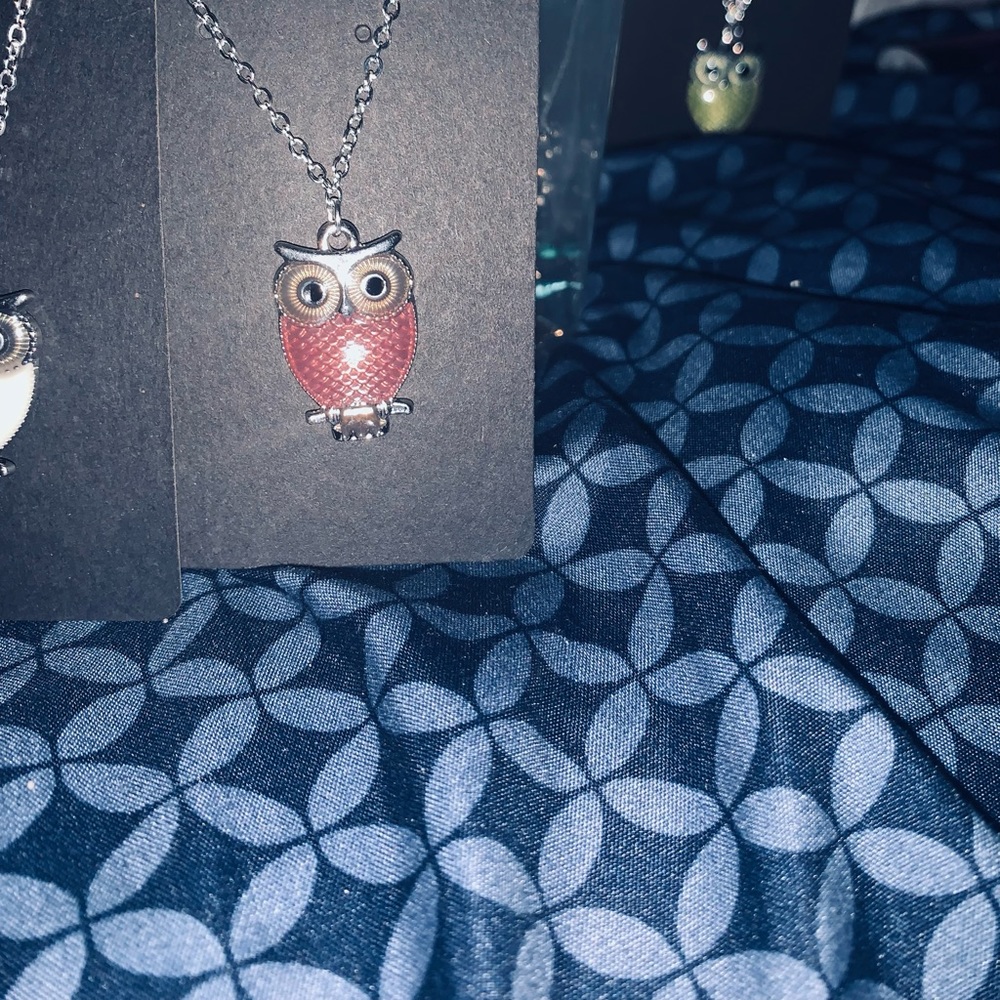 Necklace - Picture 2 of 5